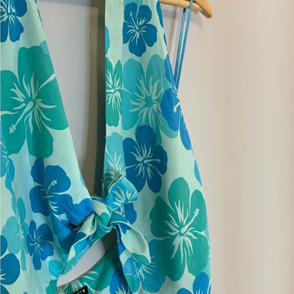 Zara Halter Top - Picture 3 of 4